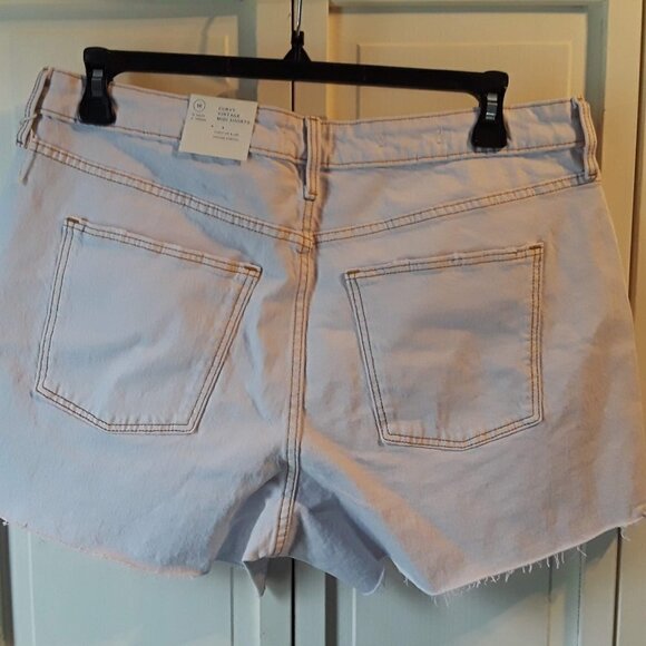 Curvy Vintage Midi Cut Off Shorts Size 16 - Picture 7 of 14